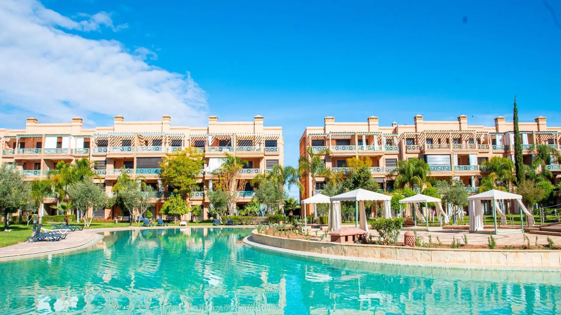 马拉喀什Tibouda House Apts Deluxe Marrakech Familiale - T3公寓 0*, 马拉喀什